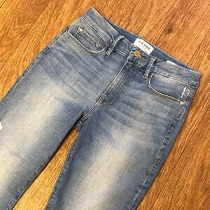 NWOT Frame Denim Distressed Le Crop Mini Boot Light Wash Denim Blue Jeans